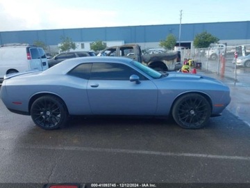 Dodge Challenger III 2019 Dodge Challenger 2019 Dodge Challenger SXT RWD 3.6 Benzyna 305KM, zdjęcie 5