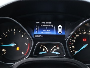 Ford Focus III Kombi Facelifting 1.6 TDCi 95KM 2015 Ford Focus 1.6 TDCi, Salon Polska, Serwis ASO, zdjęcie 10