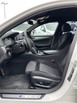 BMW Seria 5 G30-G31 Limuzyna 520d 190KM 2020 BMW 5 Pakiet M-Sport! Salon Polska! FV 23% Serwis ASO BMW! Mod.2020!, zdjęcie 7