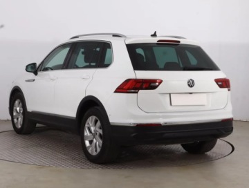 Volkswagen Tiguan II SUV Facelifting 2.0 TSI 190KM 2022 VW Tiguan 2.0 TSI, Salon Polska, 4X4, DSG, Navi, zdjęcie 3