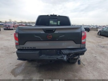 Nissan Titan 2024 Nissan Titan Pro-4x 2024 5.6 Benzyna 400KM, zdjęcie 4