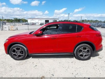 Alfa Romeo Stelvio SUV 2.0 Turbo 280KM 2018 Alfa Romeo Stelvio Sport 2018 2.0l 2.0 Benzyna 280KM, zdjęcie 2