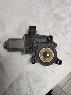 MOTOREK OKNO PRAVÝ PŘEDNÍ SKODA ROOMSTER FABIA II 6Q2959801F