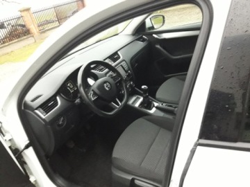Skoda Octavia III Kombi 2.0 TDI 150KM 2016 Skoda Octavia 2.0, nawigacja, zadbany środek, zdjęcie 4