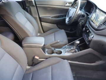 Hyundai Tucson III SUV 1.7 CRDi 141KM 2016 Hyundai Tucson 1.7 CRDi, Salon Polska, Automat, zdjęcie 8