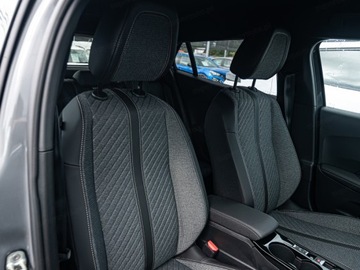 Peugeot 2008 II 2025 Od ręki - Allure 1.2 mHEV 145KM / Pakiet Vision i Drive Assist Plus, zdjęcie 4