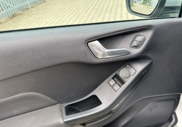 Ford Fiesta VIII Hatchback 3d 1.1 85KM 2017 Ford Fiesta 1.1 benzyna 85 KM wersja TREND CoolSound 1.1 Benzyna 85KM, zdjęcie 5