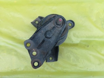 KIA VENGA 09- UCHYCENÍ ULOŽENÍ MOTORU 1.4 CRDI