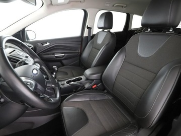 Ford Kuga II SUV 2.0 TDCi 150KM 2015 Ford Kuga GRATIS! Pakiet Serwisowy o wartości 900, zdjęcie 12