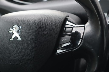 Peugeot 308 II Hatchback 5d 1.2 PureTech 110KM 2016 Peugeot 308 1.2 PureTech, Navi, Klima, zdjęcie 14