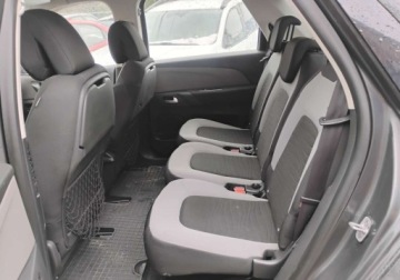 Citroen C4 II 2014 Citroen C4 2014r, 1.6 HDI. Lekko uszkodzony prawy tyl. Jezdzi. 1.6 116KM, zdjęcie 8