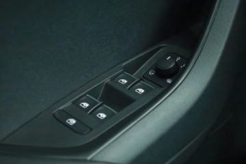 Skoda Karoq Crossover 1.6 TDI 115KM 2019 Skoda Karoq 1.6 TDI, Salon Polska, Serwis ASO, zdjęcie 16