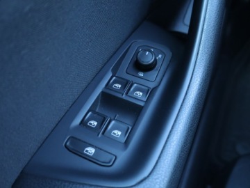 Volkswagen Passat B8 Variant 2.0 TDI BlueMotion SCR 150KM 2016 VW Passat 2.0 TDI, Salon Polska, Serwis ASO, zdjęcie 14