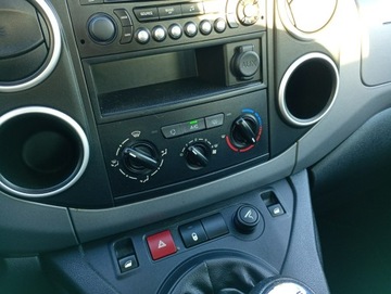 Peugeot Partner II Tepee Facelifting 2015 1.6 BlueHDi 100KM 2018 Peugeot Partner 5 -osobowy, zdjęcie 12