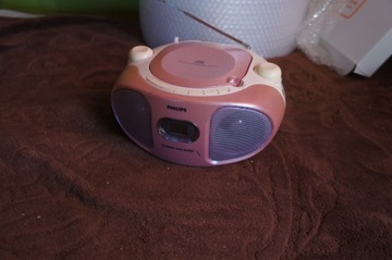 Może ktoś potrzebuje małego grajka Radio CD Philips