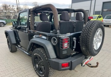 Jeep Wrangler III Unlimited Facelifting 2.8 DOHC I-4 Turbo CRD 200KM 2013 Jeep Wrangler 2.8 Diesel 200 KM 4XX4 Klimatyzacja Kabrio 2.8 Diesel 200KM, zdjęcie 9