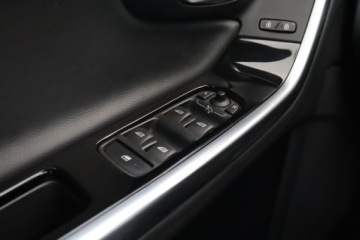 Volvo S60 II Sedan Facelifting 2.0 D3 DRIVE-E 150KM 2017 Volvo S60 D3, Salon Polska, Automat, VAT 23%, zdjęcie 19