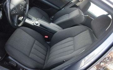 Mercedes Klasa C W204 Limuzyna 1.8 180 K 156KM 2009 Mercedes-Benz Klasa C 1.8B Kompresor Navi Oryginal Lakier 2 Kpl Kol Sprowa, zdjęcie 24