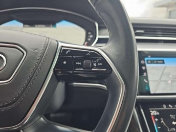Audi A8 D5 Sedan Facelifting 3.0 55 TFSI 340KM 2022 Audi A8 pneumatyka, panoramiczny dach, kamery 360, BO, head up 3.0 Benzyna, zdjęcie 14