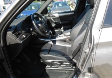 BMW X3 F25 SUV 2.0 20d 184KM 2011 BMW X3 BMW X3 I (F25) 2.0 DIESEL 184 KM X DRIVE 2.0 Diesel 184KM, zdjęcie 10