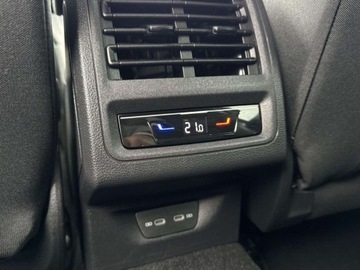 Volkswagen Golf VIII Hatchback Plug-In-Hybrid 1.4 TSI 204KM 2022 Volkswagen Golf eHybrid 204KM Style Side Assist Nawigacja ergoActive S, zdjęcie 33