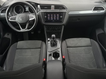 Volkswagen Tiguan II SUV Facelifting 1.5 TSI 150KM 2021 Volkswagen Tiguan 1.5TSI 150KM Life (Salon PL, 1 w, zdjęcie 13