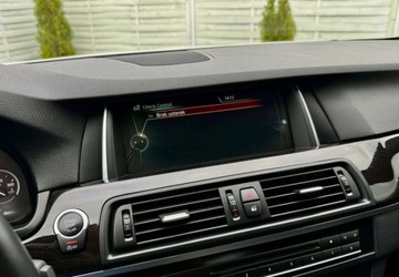 BMW Seria 5 F10-F11 Limuzyna Facelifting 550i 450KM 2014 BMW Seria 5 BMW Seria 5 550i Luxury Line 4.4 Benzyna 450KM, zdjęcie 13