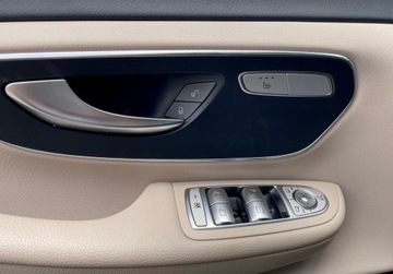 Mercedes Klasa V W447 2023 Mercedes-Benz Klasa V 2.0 Diesel 193KM, zdjęcie 21