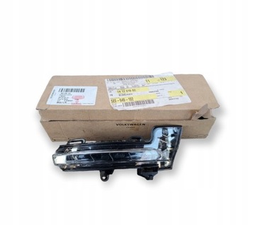 SKODA OCTAVIA 3 5E0943102 KIERUNEK LUSTERKA PRAWY