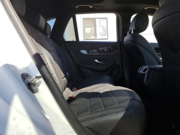 Mercedes GLC C253 2020 Mercedes-Benz GLC 300 2020 2.0l 2.0 Benzyna 255KM, zdjęcie 11