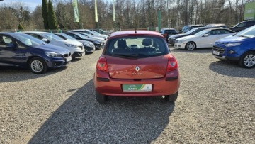 Renault Clio III Hatchback 5d 1.6 i 16V 88KM 2005 Renault Clio Benzyna 1.6, zdjęcie 7
