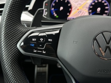 Volkswagen Arteon Shooting Brake R 2.0 TSI 320KM 2023 Volkswagen Arteon 2.0TSI 320KM 4X4 R DSG l DCC, AC, zdjęcie 17