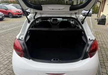 Peugeot 208 I Hatchback 5d Facelifting 1.2 PureTech 82KM 2017 Peugeot 208 1,2 82KM Klimatyzacja 1.2 Benzyna 82KM, zdjęcie 23