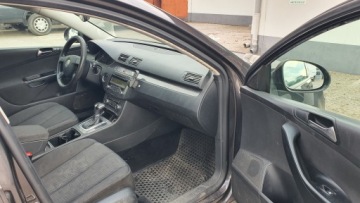 Volkswagen Passat B7 Variant 2.0 TDI CR DPF BlueMotion 140KM 2010 VW PASSAT Variant 2.0 TDI 140 KM DSG, zdjęcie 24