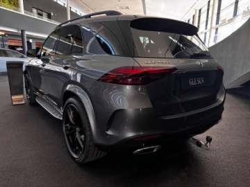 Mercedes GLE V167 SUV Facelifting 3.0 450d 367KM 2026 MERCEDES-BENZ GLE 450 d 4-Matic AMG Line 3.0 (367KM) 2026, zdjęcie 4
