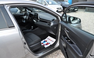 Toyota C-HR I Crossover 1.8 Hybrid 122KM 2018 Toyota C-HR 1.8 Hybryda Kamera Cofania Nawigacja Grz.siedzenia 1.8 Hybryda, zdjęcie 14