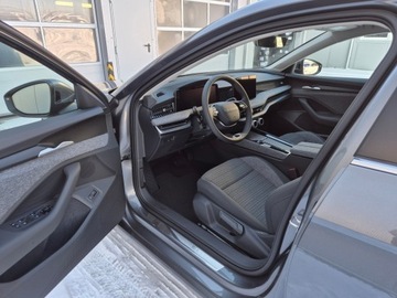 Skoda Superb III Kombi Facelifting 2.0 TDI SCR 150KM 2025 Skoda Superb Selection 2.0 TDI 150KM , auto z plac, zdjęcie 8