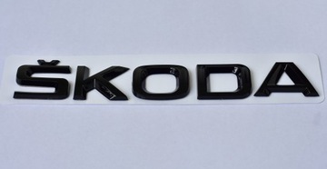 Эмблема с шаблоном, значком, логотипом и надписью SKODA сзади, черный глянцевый