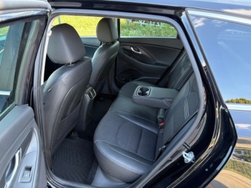 Hyundai i30 III 2022 HYUNDAI i30 1.6 CRDI 48V MIĘKKA HYBRYDA DOBRZE WYPOSAŻONY BEZWYPADKOWY, zdjęcie 10