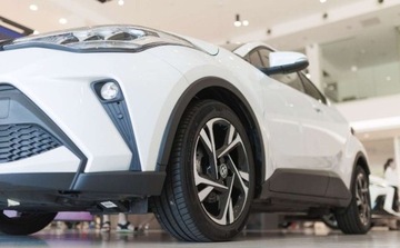 Toyota C-HR I Crossover Facelifting 1.8 Hybrid 122KM 2023 Toyota C-HR 1.8 Hybrid Style 1.8 Hybryda 122KM, zdjęcie 27