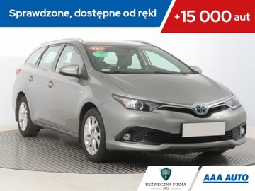 Toyota Auris II Touring Sports Facelifting 1.8 Hybrid 136KM 2017 Toyota Auris Hybrid, Salon Polska, Automat