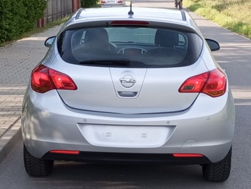 Opel Astra J Hatchback 5d 1.6 Twinport ECOTEC 115KM 2010 Automat Serwis 1.6 Benzyna, zdjęcie 24
