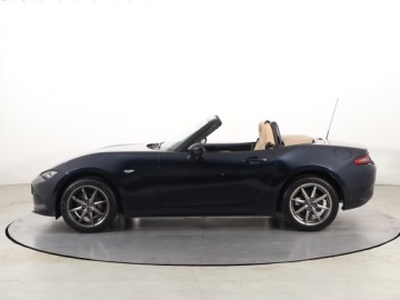 Mazda MX-5 IV Soft Top Facelifting 2023 1.5 SKY-G 132KM 2024 Mazda MX-5 1.5 Skyactiv G, Salon Polska, zdjęcie 2