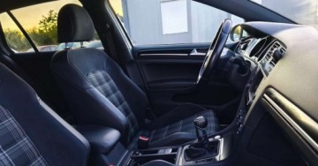 Volkswagen Golf VII GTD 5d 2.0 TDI-CR BlueMotion Technology 184KM 2016 Volkswagen Golf Volkswagen Golf GTD (BlueMotion Technology) 2.0 Diesel, zdjęcie 25