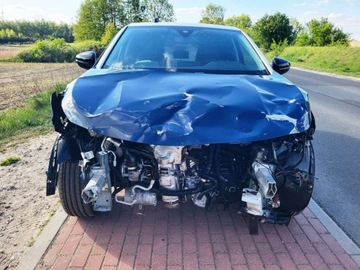 Peugeot 3008 II 2020 Peugeot 3008 1.6 Plug-IN 1.6 Hybryda Plug-in 225KM, zdjęcie 6