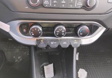 Kia Rio III 2011 Kia Rio I rej 2012r, 1.2 Benzyna. Lekko uszkodzony tyl. Jezdzi. 1.2 80KM, zdjęcie 13