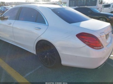 Mercedes Klasa S W222 2015 Mercedes-Benz Klasa S 550 2015 4.7 Benzyna 449KM, zdjęcie 3
