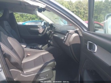 Volvo XC40 2023 Volvo XC 40 2023r, b5 Ultimate Bright, 2.0L, 4x4 2.0 Benzyna 247KM, zdjęcie 8