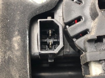 ЗАДНЯЯ КАПОТНАЯ НАКЛАДКА AUDI A6 C5 Estate 97-05 4B9945695D