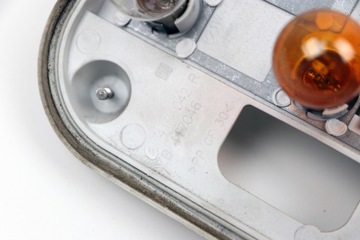 OPEL ASTRA H III KOMBI WKŁAD LAMPY PRAWY TYŁ TYLNY EUROPA